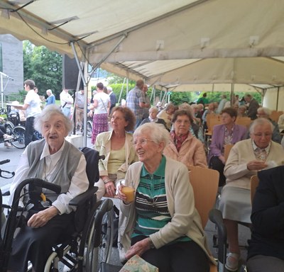 Srs Gabrielle, Bernadette et Juliane